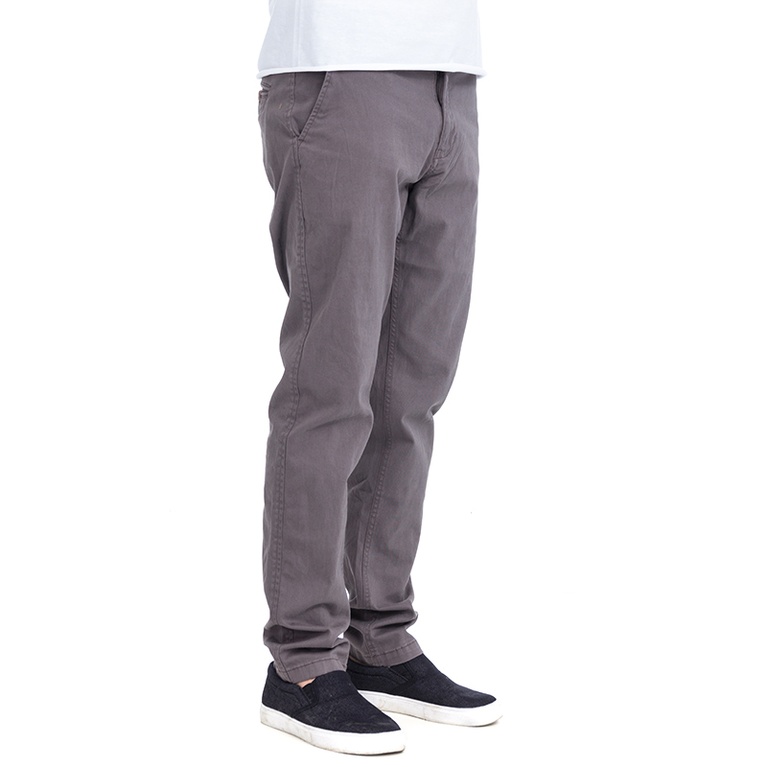 Chinos "Grim" Chinos "Grim"